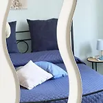 Villa 70