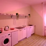 Villa 70 *