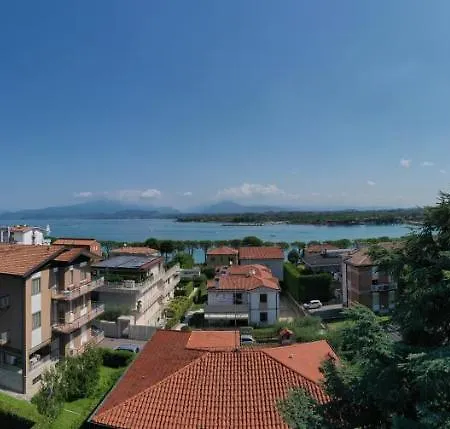70 Villa Peschiera del Garda
