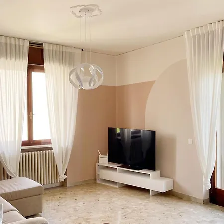 70 Villa Peschiera del Garda