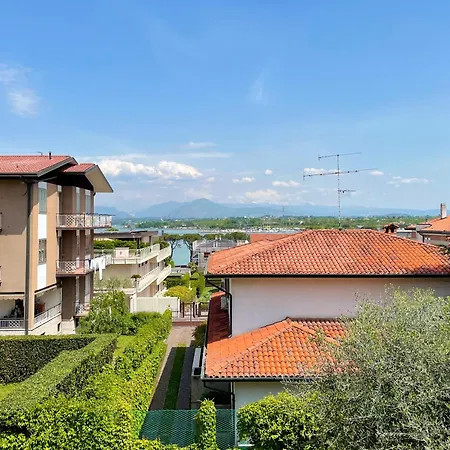 70 Villa Peschiera del Garda