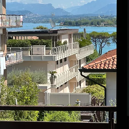 Villa 70 *