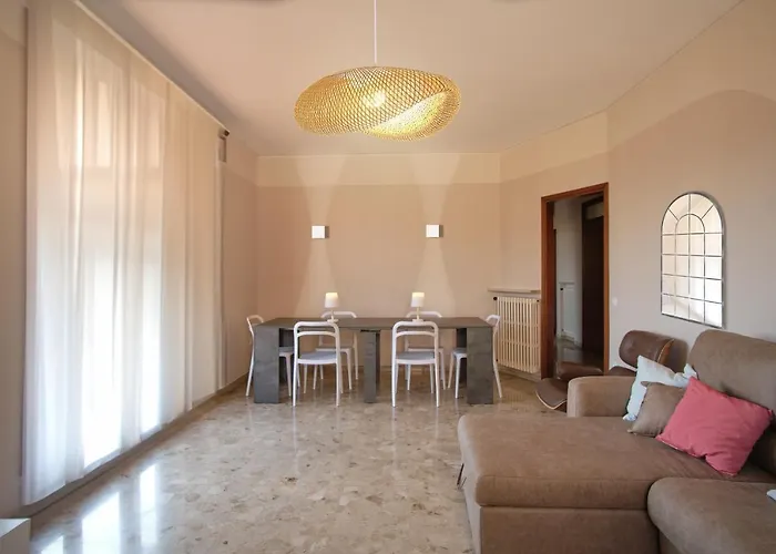 Villa 70